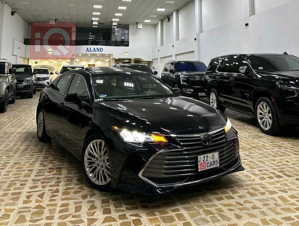 تويوتا أفالون